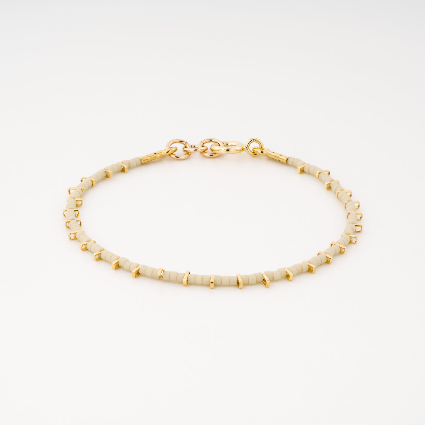 חיננית | זהב