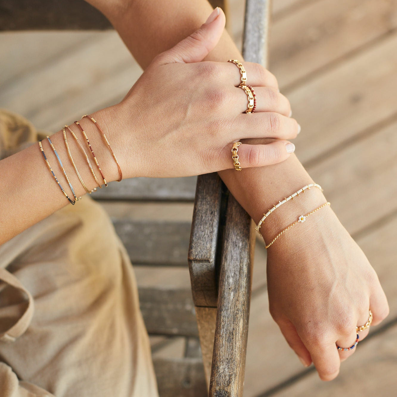 חיננית | זהב