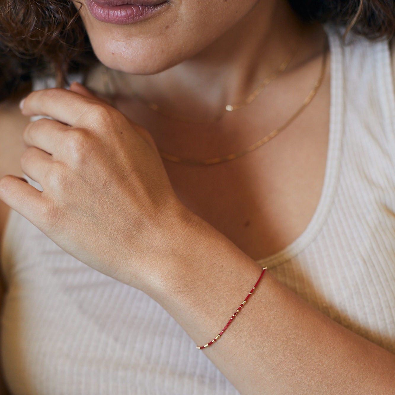 צמיד חוט אדום | זהב 14 קראט